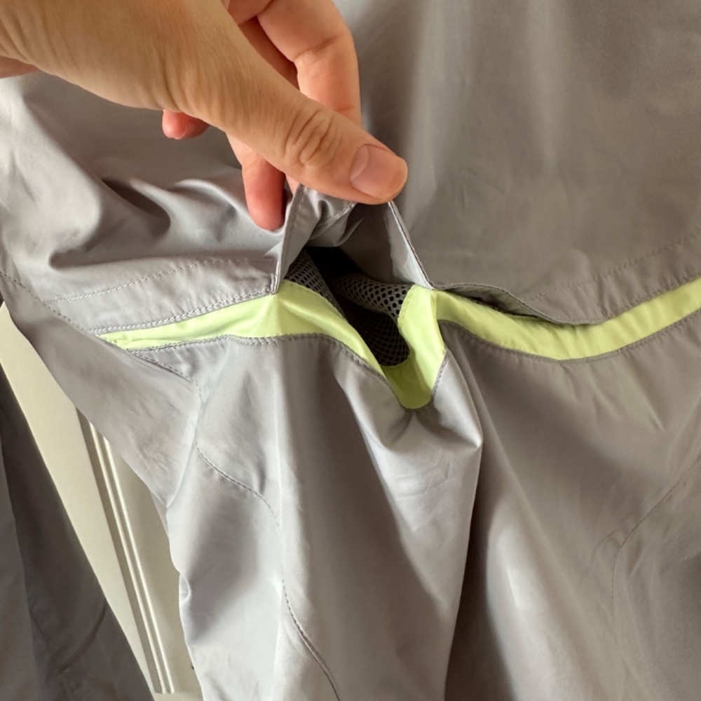 Nike full zip gray line windbreak XS jacket - Picture 2 of 9
